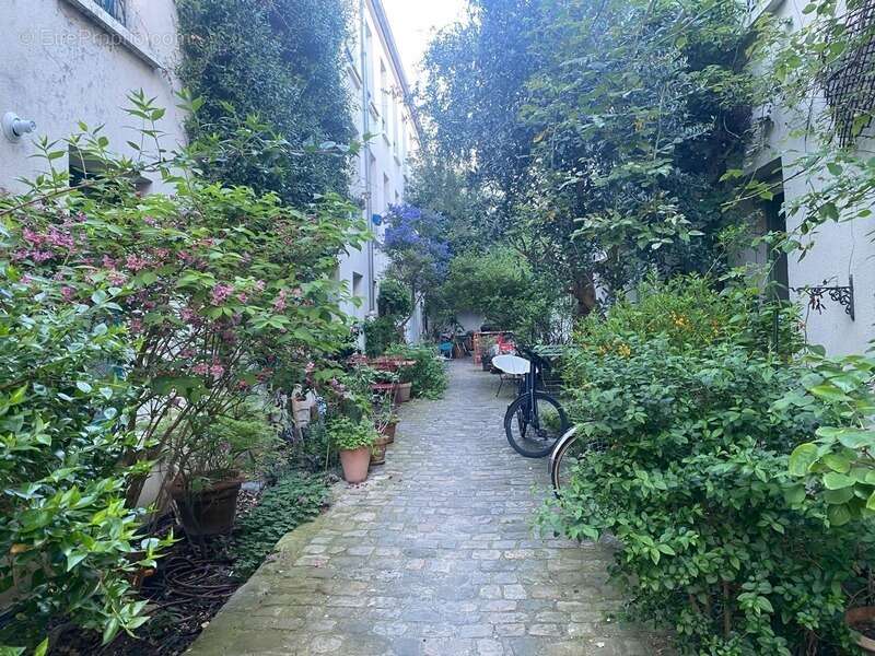 Appartement à PARIS-20E