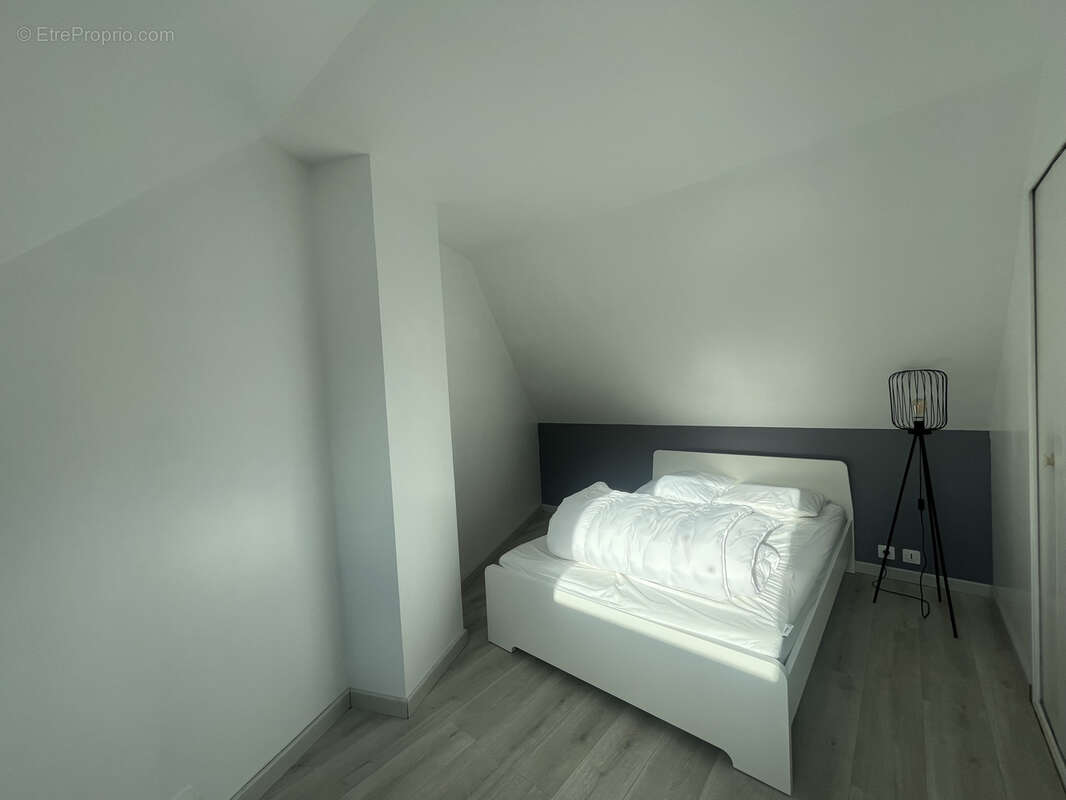 Appartement à PORT-EN-BESSIN-HUPPAIN