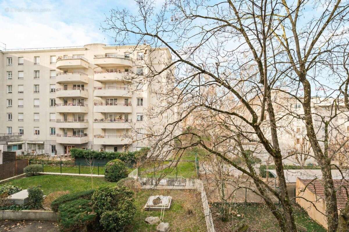 Photo 9 - Appartement à LYON-9E