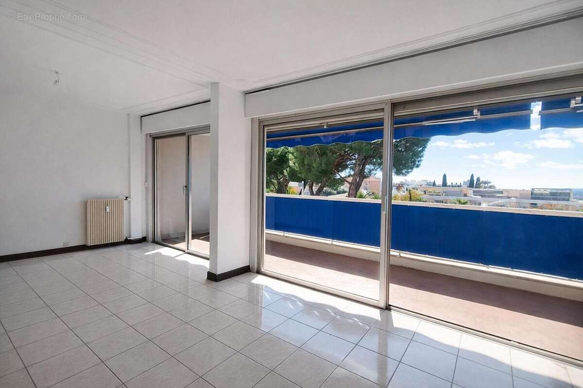   - Appartement à NICE