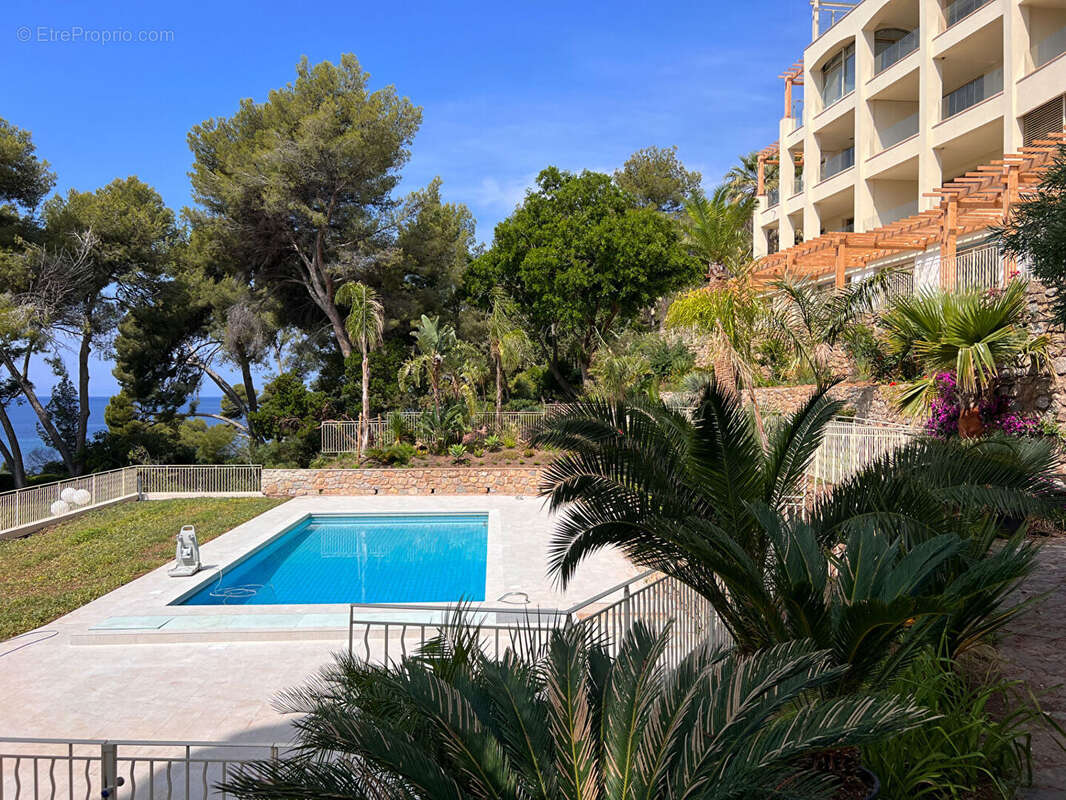 Appartement à CARQUEIRANNE