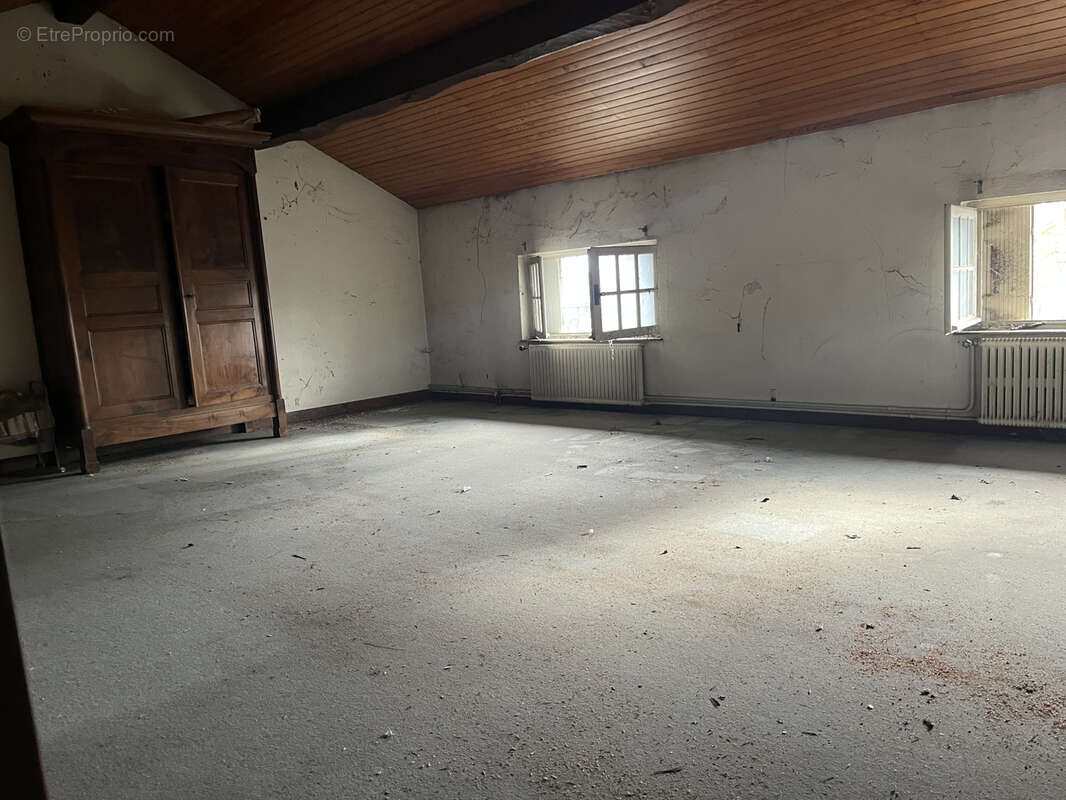 Appartement à SAINT-ANDRE-DE-CORCY