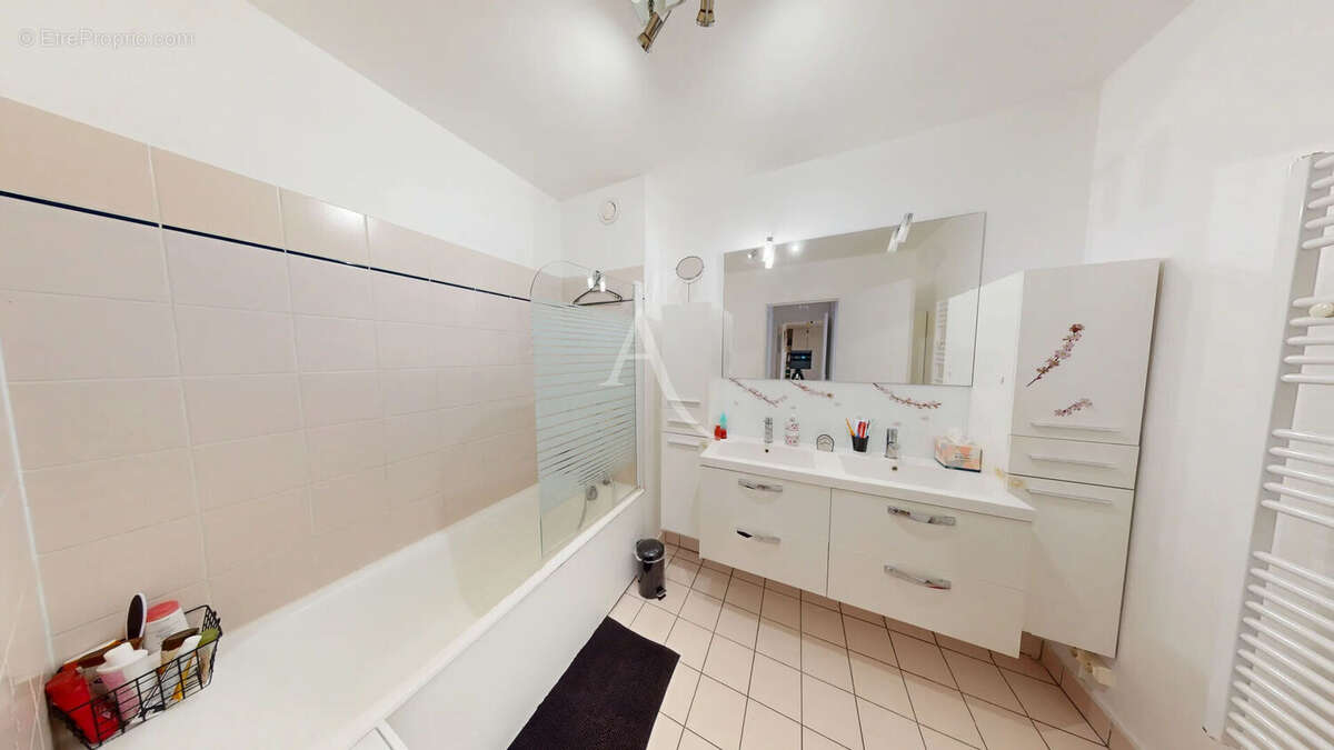 Appartement à ASNIERES-SUR-SEINE