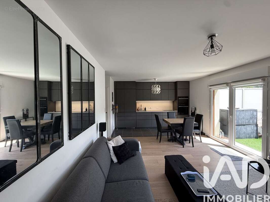 Photo 2 - Appartement à LA CHAPELLE-SUR-ERDRE