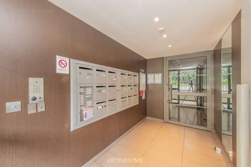 Mairie des lilas -  immeuble 2012 - appartement 3 pièces - 2 chambres– 53 m² – - photo 27