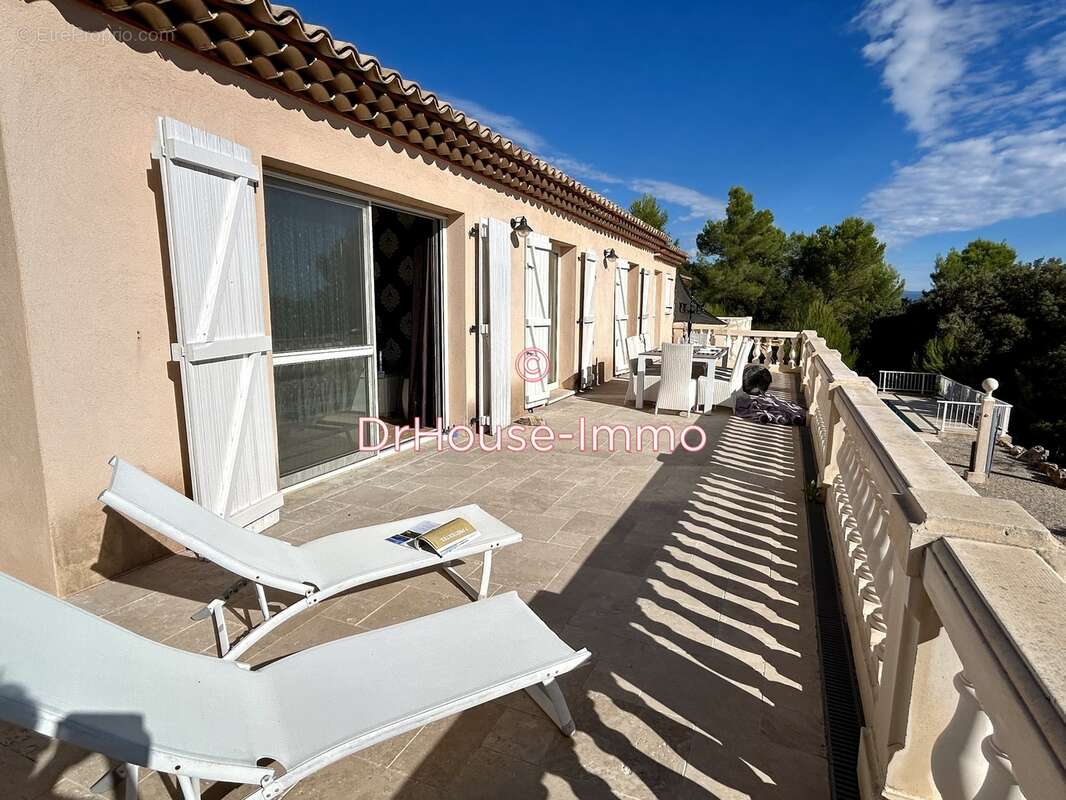 Maison à LE CANNET-DES-MAURES