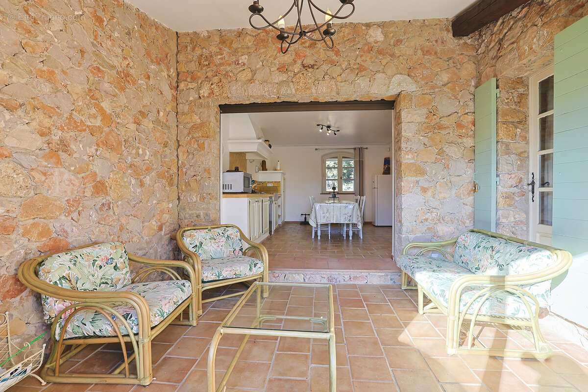 Maison à MOISSAC-BELLEVUE