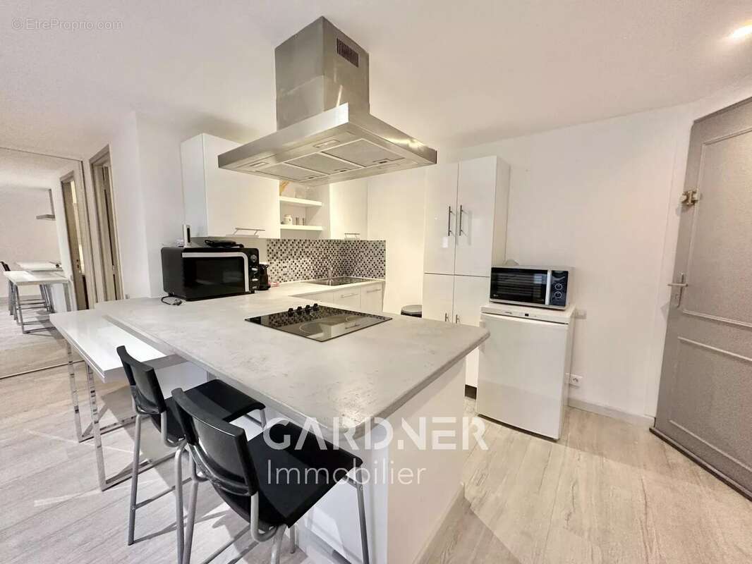 Appartement à MARSEILLE-10E