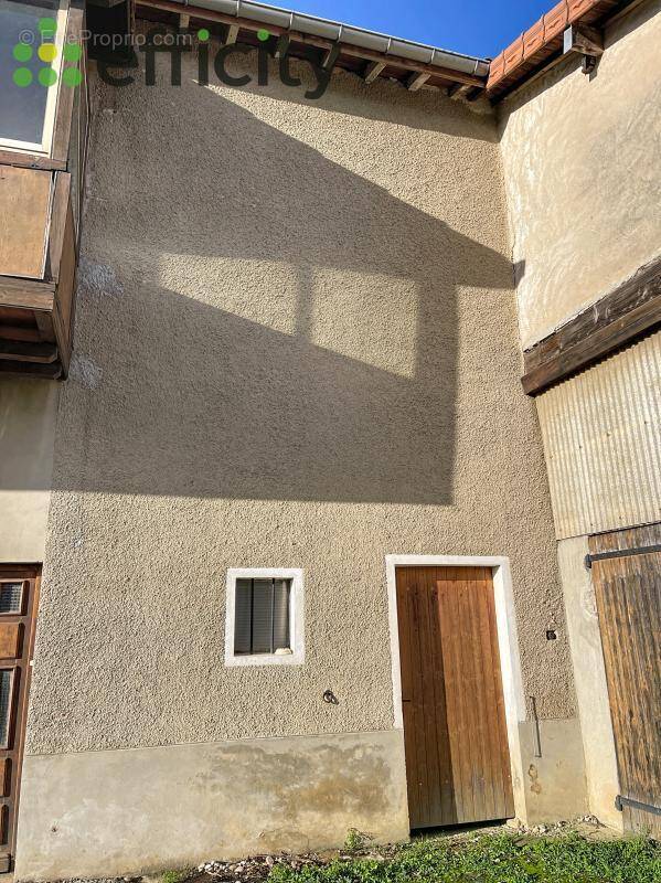 Appartement à COMMUNAY