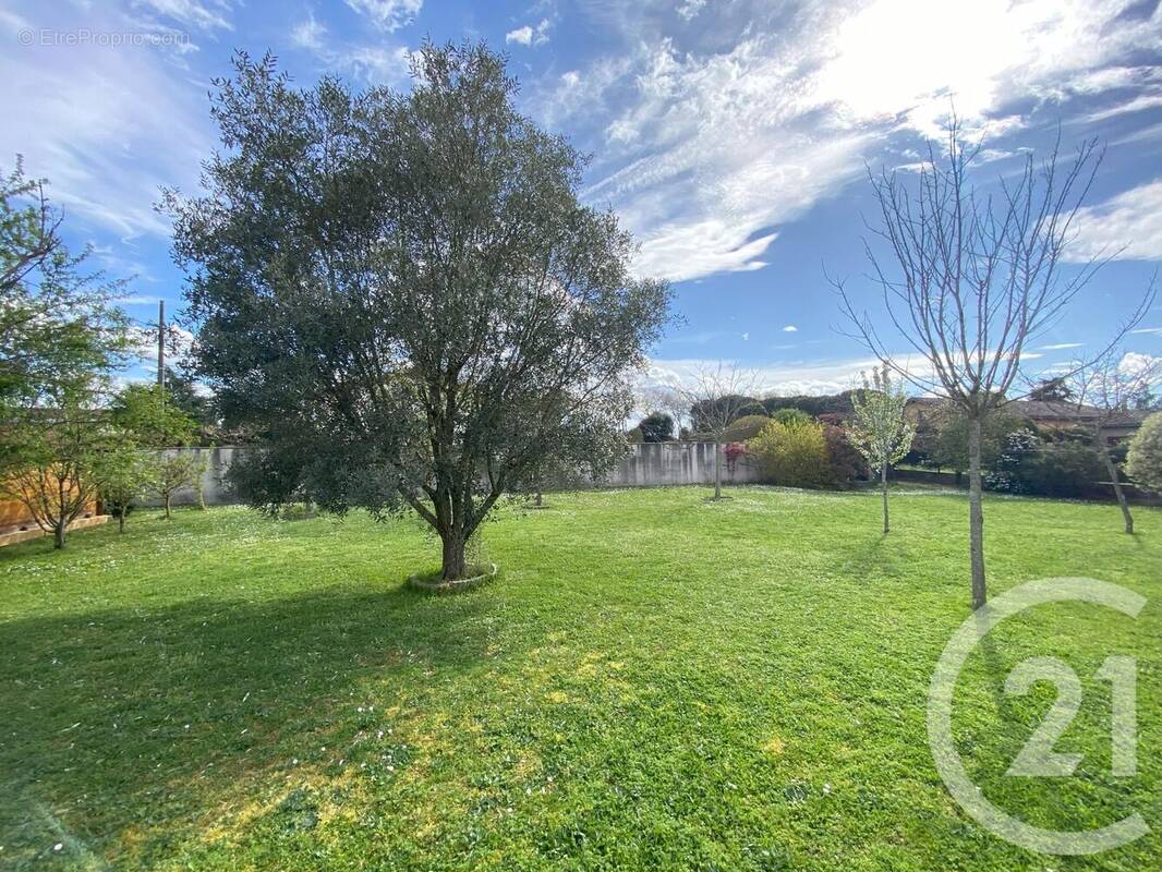 Photo 1 - Terrain à LEGUEVIN