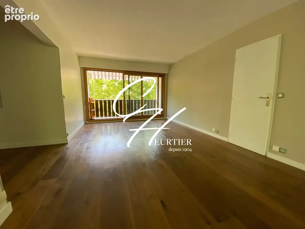 Appartement à LA TRONCHE