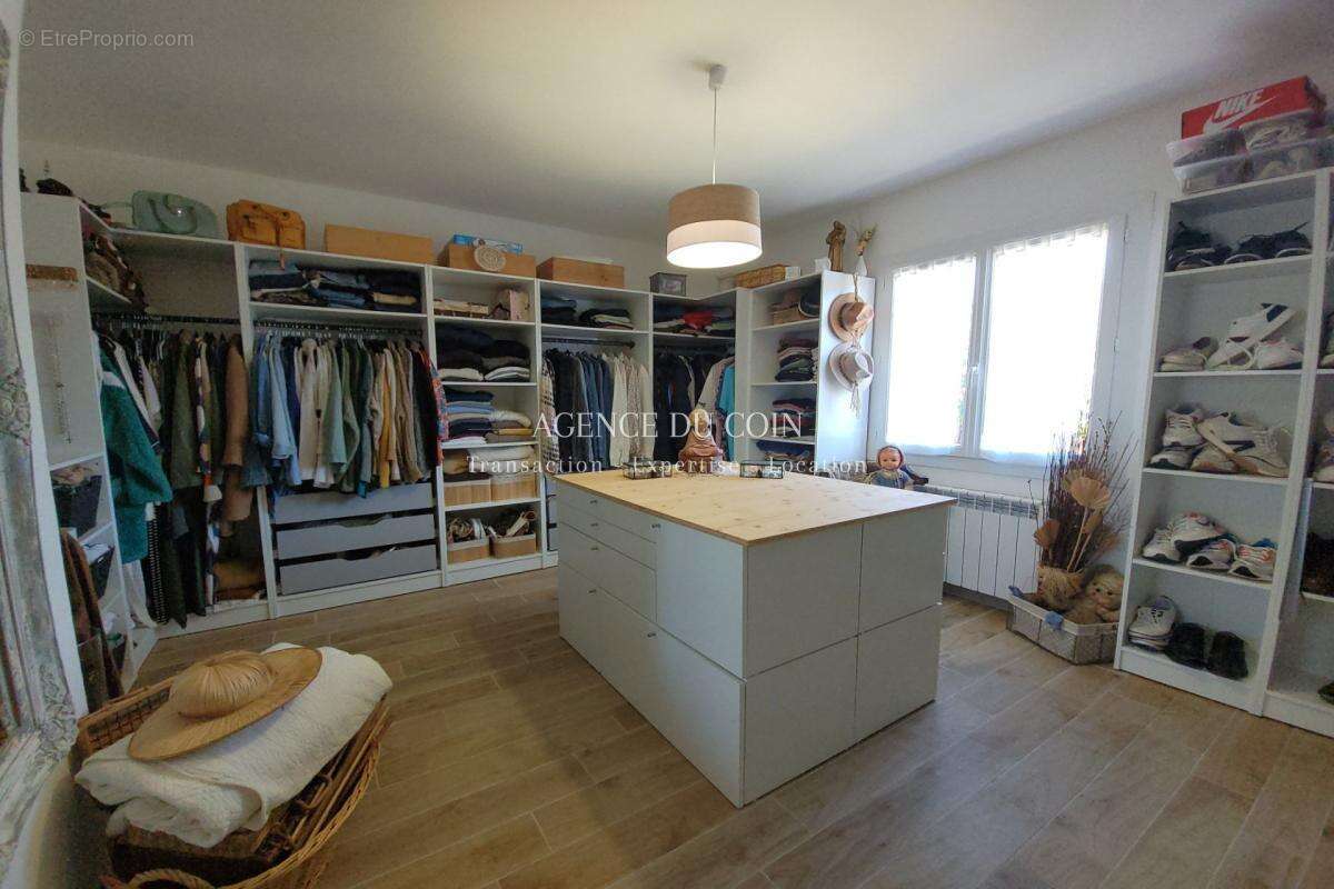 Maison à SAINT-ANTONIN-DU-VAR