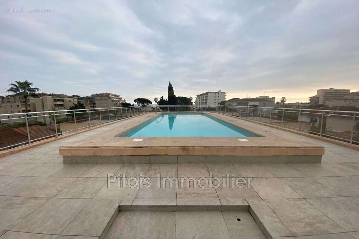 Appartement à VALLAURIS