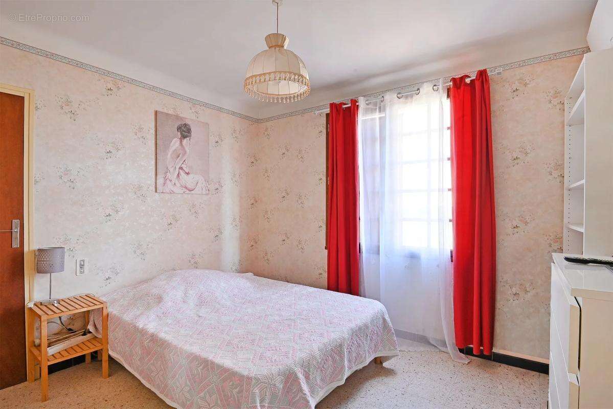Maison de 5 pièces de 149 m² à Bagnols-sur-Cèze - photo 8