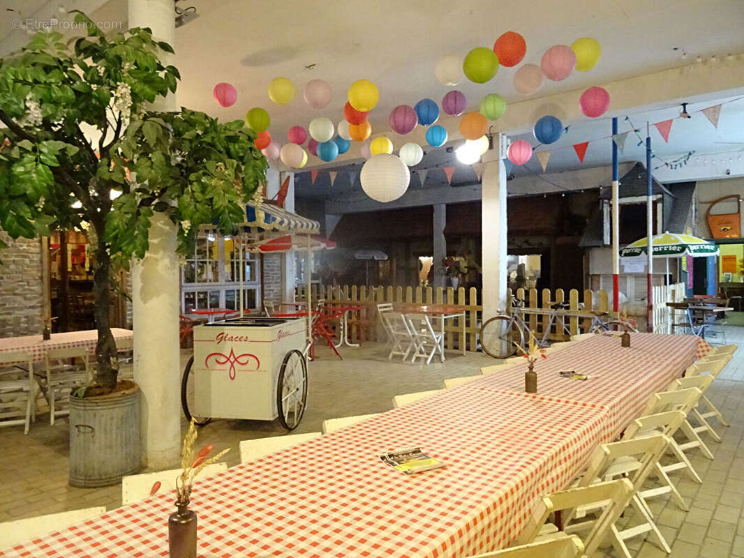 Commerce à SOURDEVAL