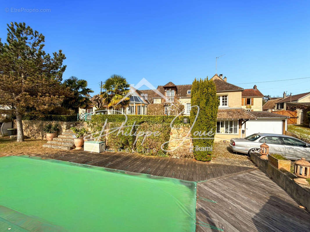 Maison à PONT-SUR-YONNE