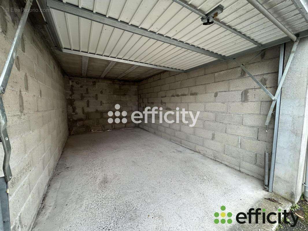 Appartement 81 m² à Vinay  - photo 14