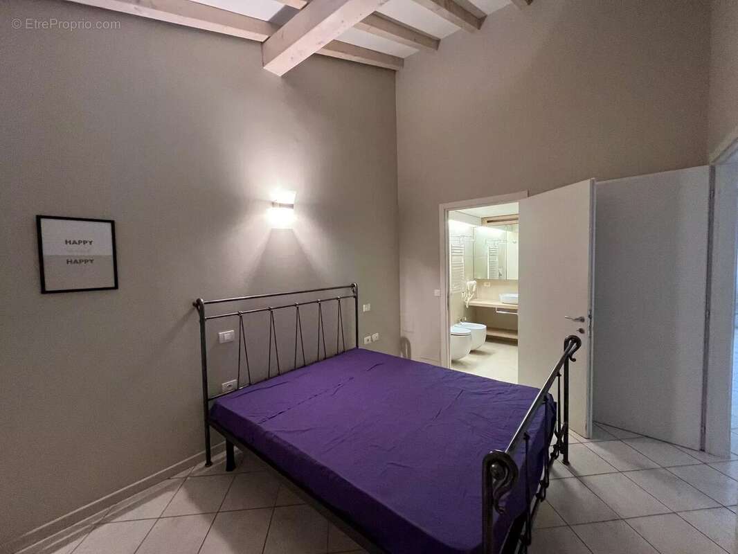 Appartement à EZE