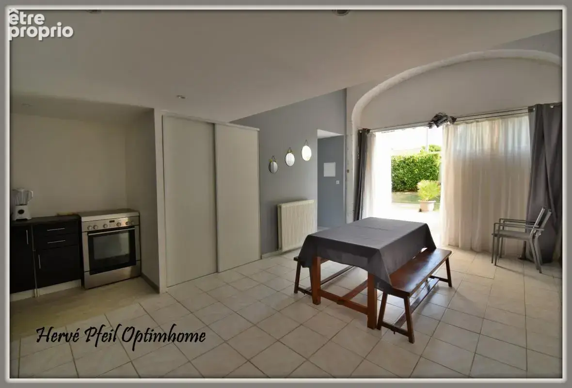 Une maison familiale avec cachet et prestations rénovées-5 pièces ; 135m² sur 1000m² de terrain - photo 24