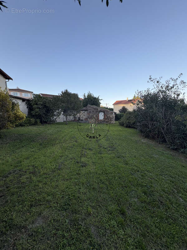 Terrain à BRINDAS