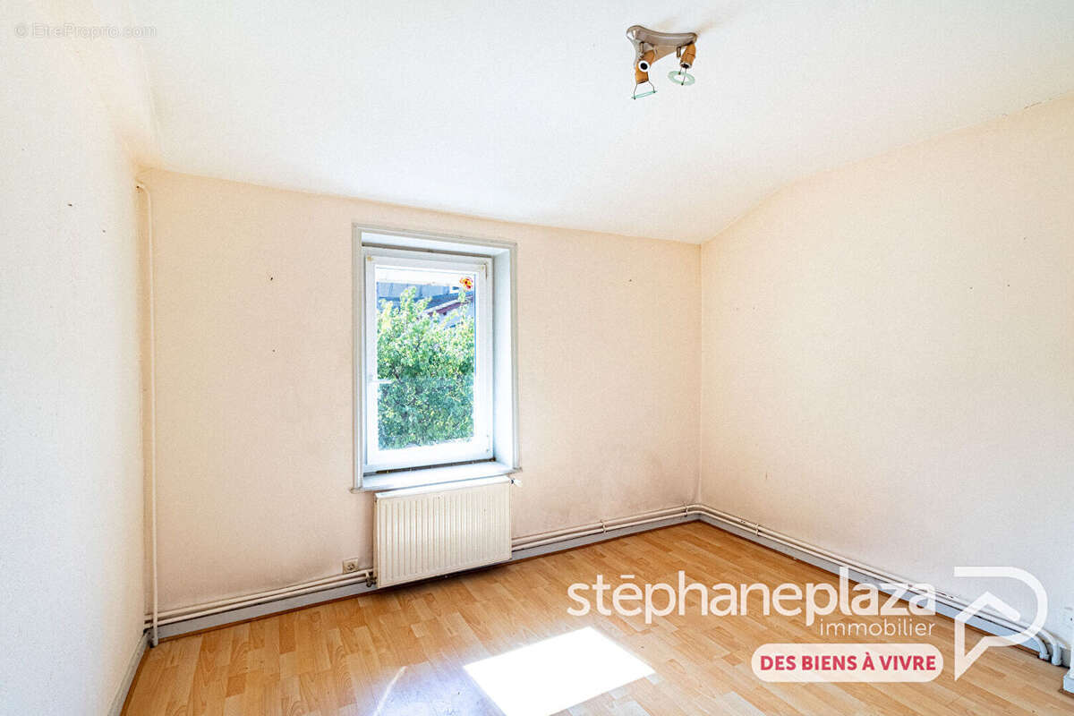 Maison à PONT-DE-VEYLE