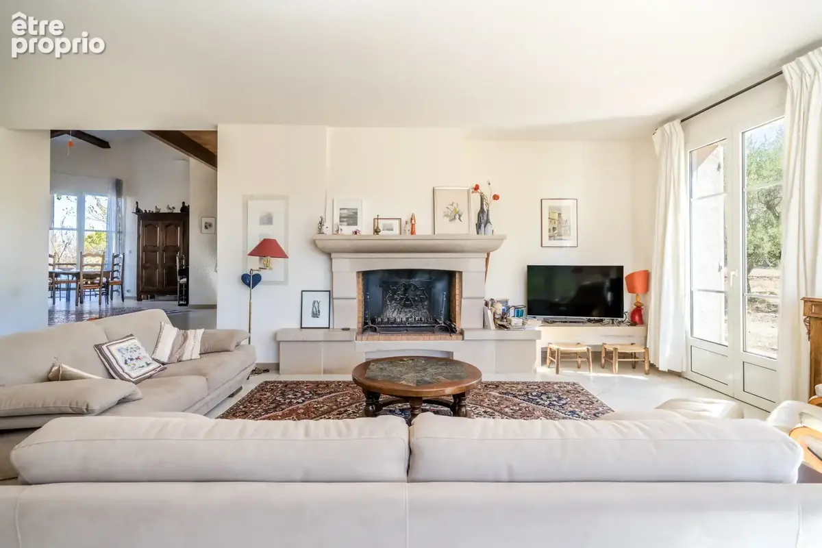 Ales -beau mas familial - terrain 4615m2 -  sh 258.85 m2 -charme, espace et convivialité - - photo 4