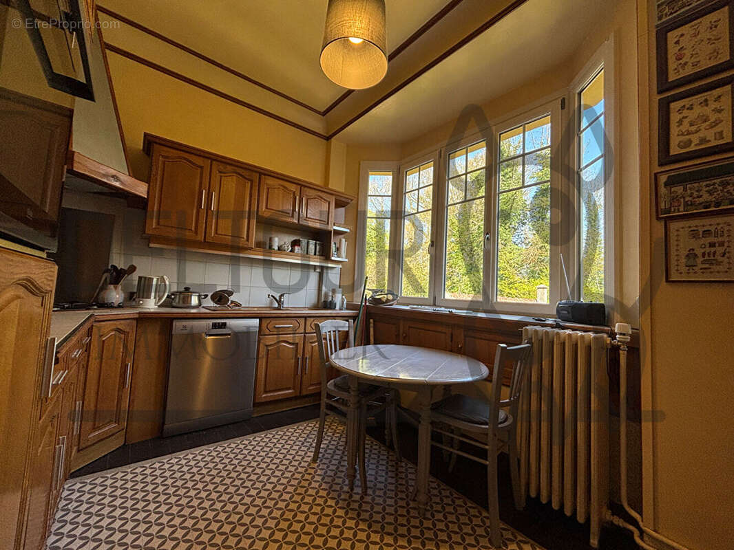 Maison à COULOMMIERS