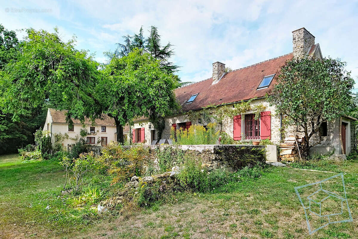 Maison à SAINT-FORGET