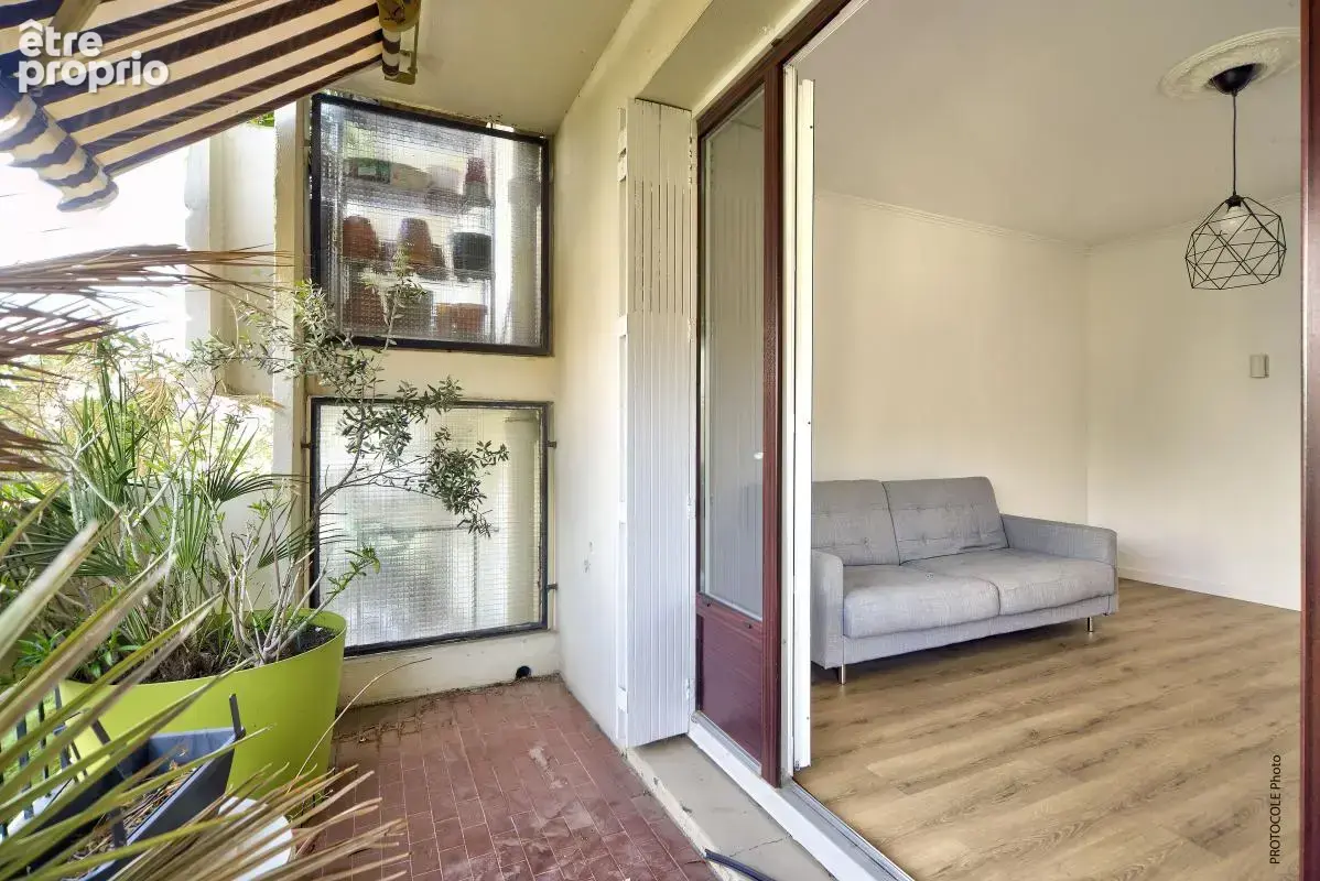 Appart T3 traversant 59 m², deux terrasses, cave et parking - photo 4