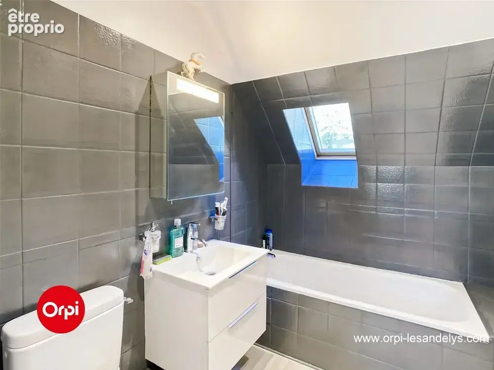 Maison avec sous sol - Centre Ville Les Andelys - 3 chambres -proche commerces 85 m² - photo 11