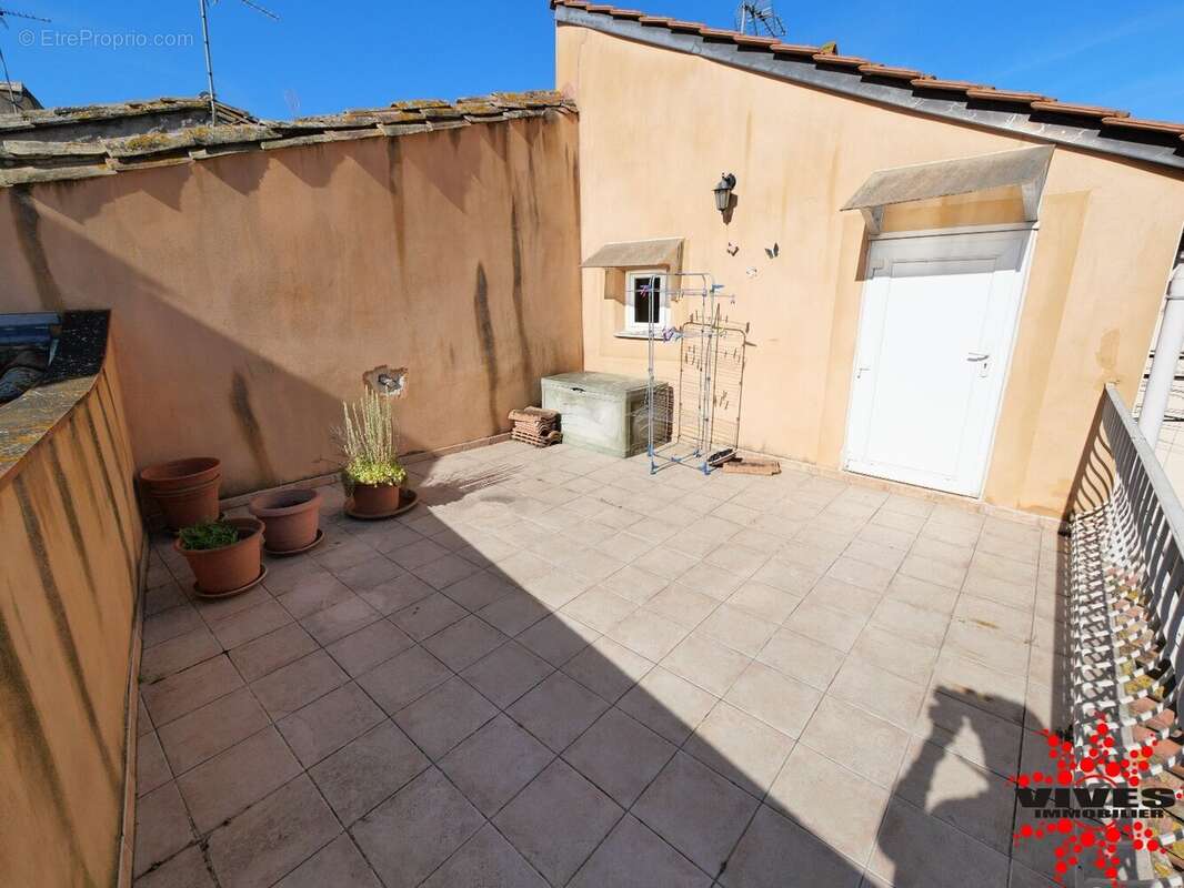 Maison à NISSAN-LEZ-ENSERUNE