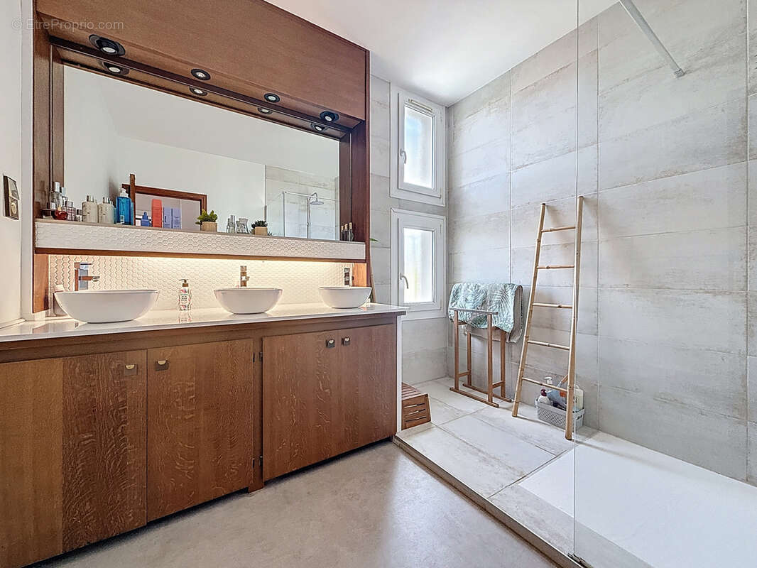 Maison à VILLENEUVE-DE-LA-RAHO