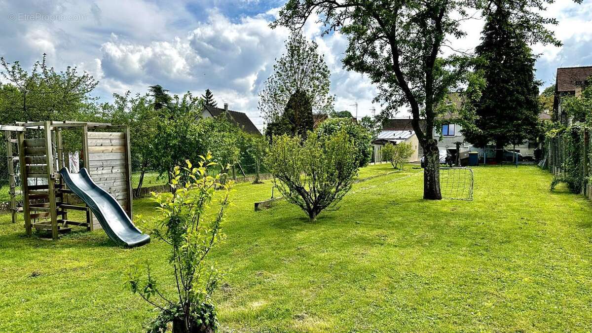 Maison à MONTIGNY-SUR-LOING