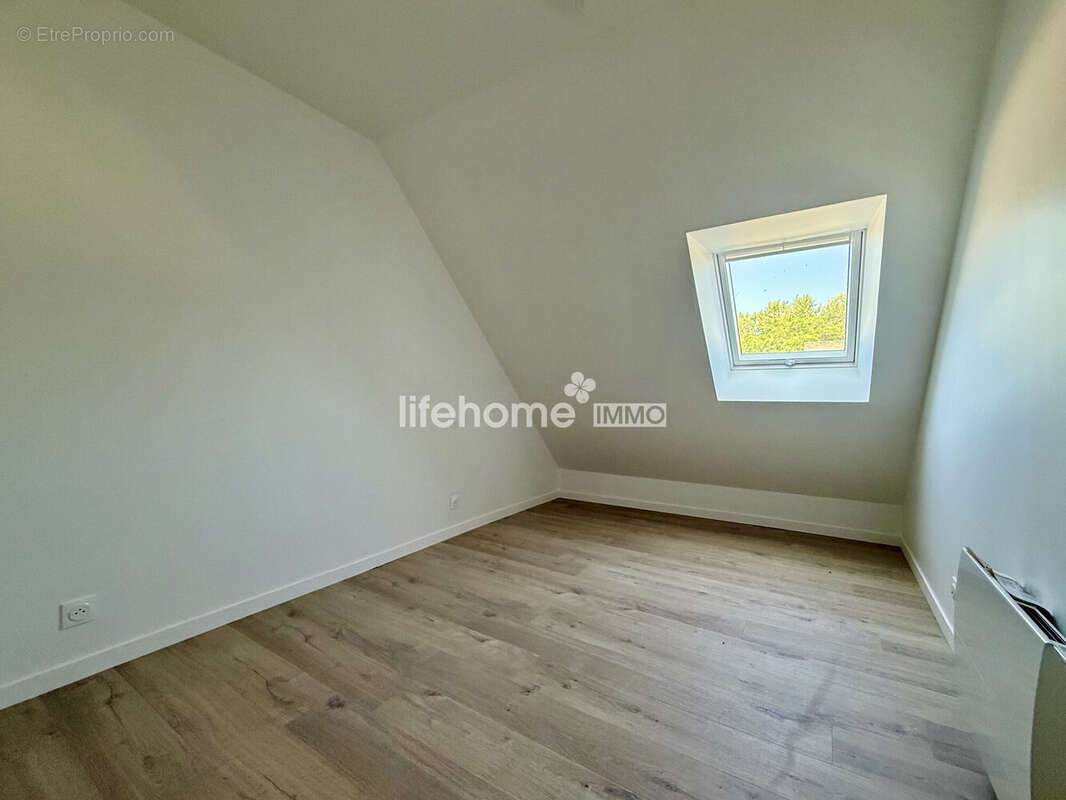 Chambre 1 - Maison à SAINT-NAZAIRE