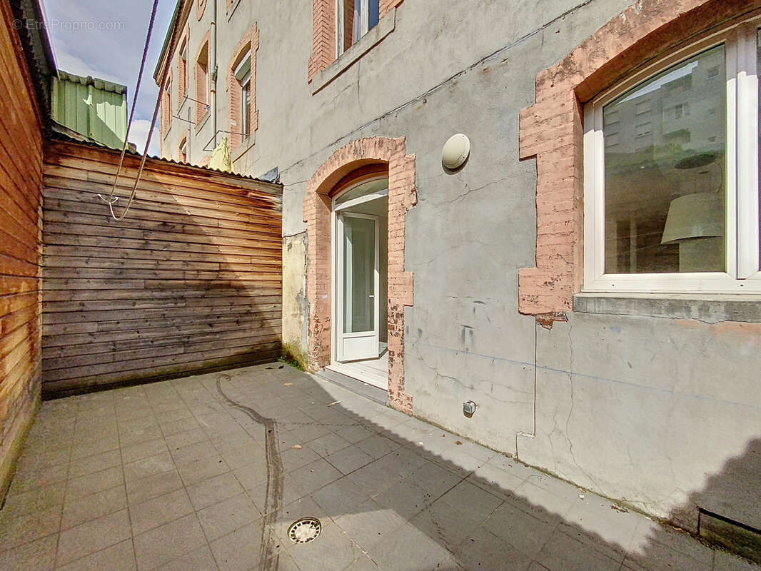 Appartement à SAINT-ETIENNE