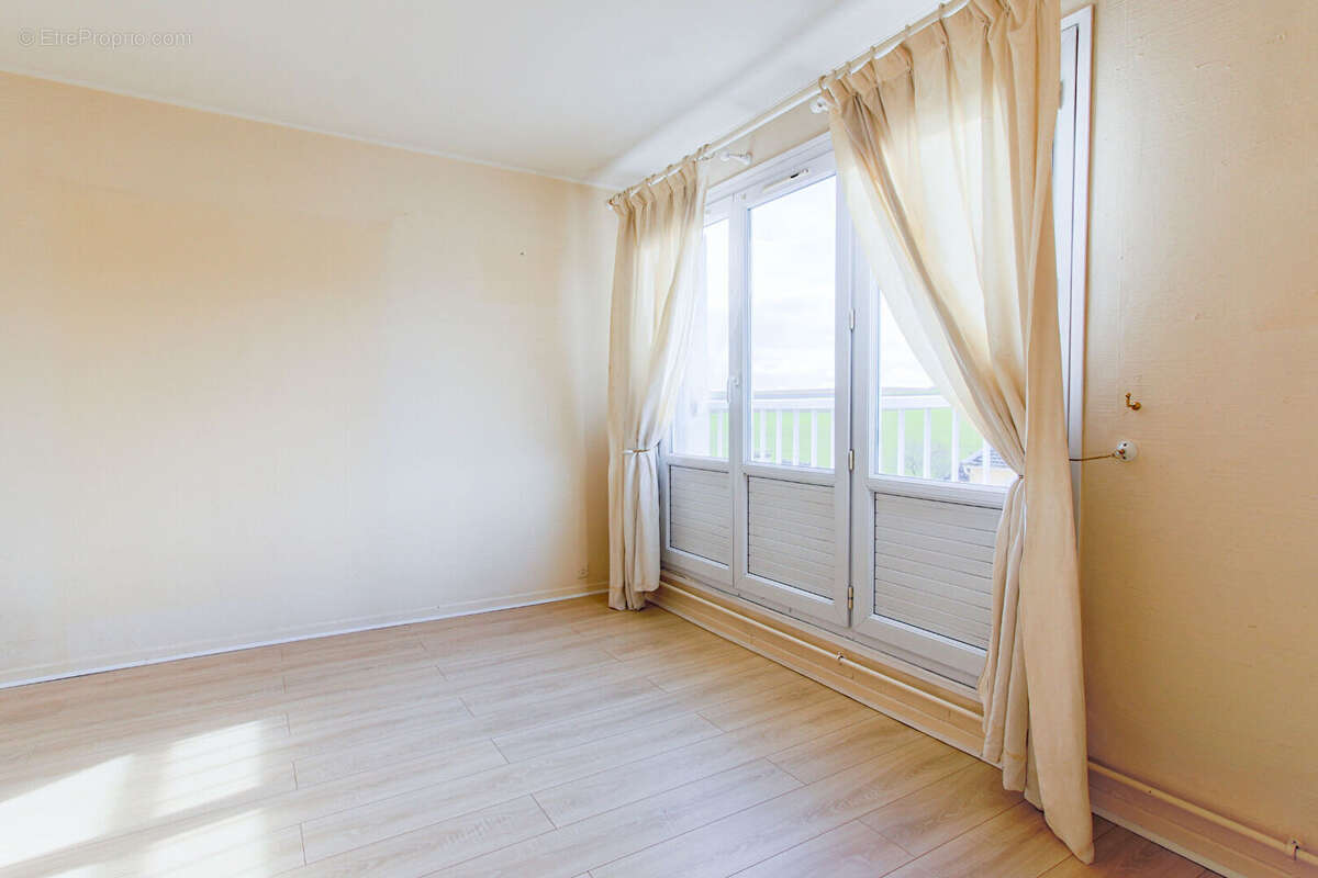 Appartement à BEYNES