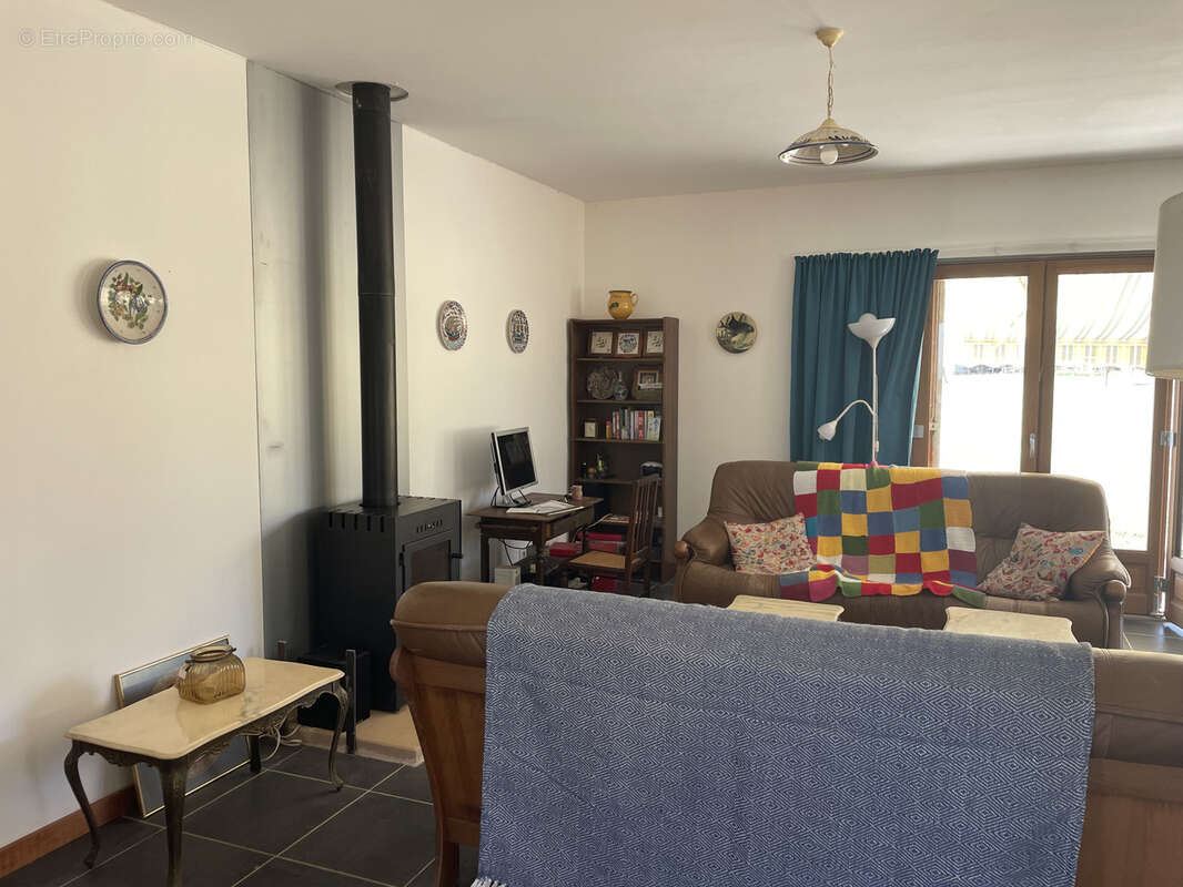 Maison contemporaine de plain-pied construite en 2015    tres économe en énergie   belle vue sur les Pyrénées - photo 17