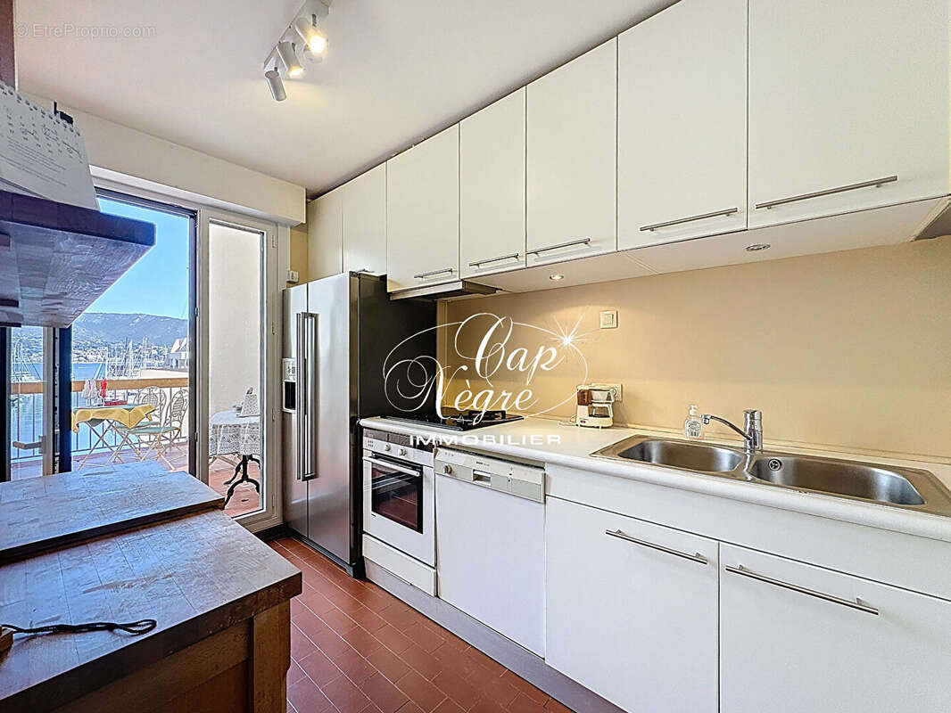 Appartement à BORMES-LES-MIMOSAS