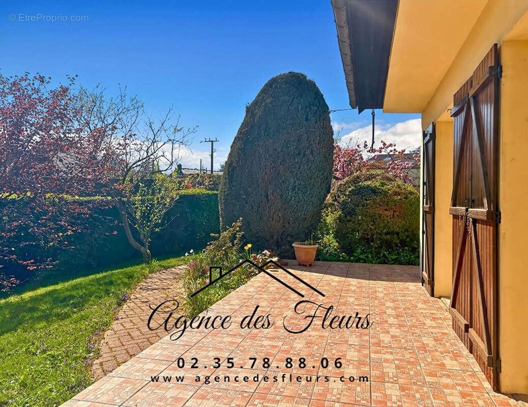 Maison à LA SAUSSAYE