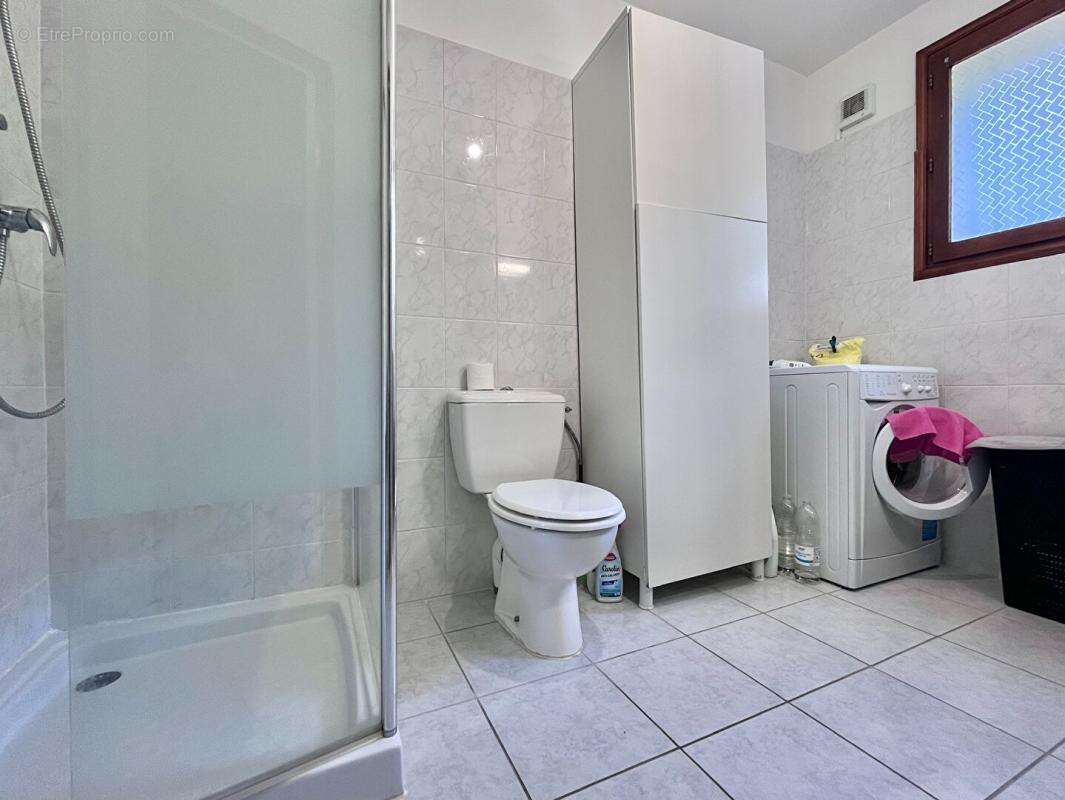 Magnifique appartement de type T2 en rez-de-chaussée avec jardin de 170 m² sans vis-à-vis et véranda de 20 m² - photo 13