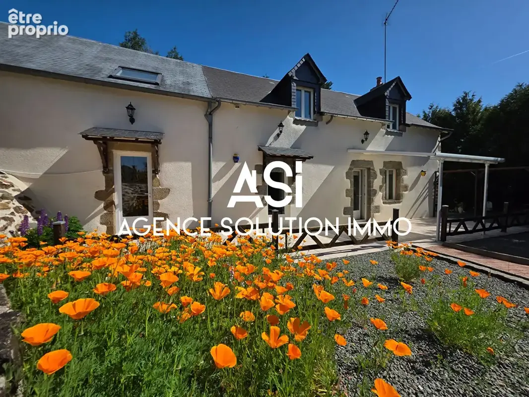 Maison à COURCITE