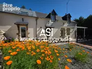 Maison à COURCITE