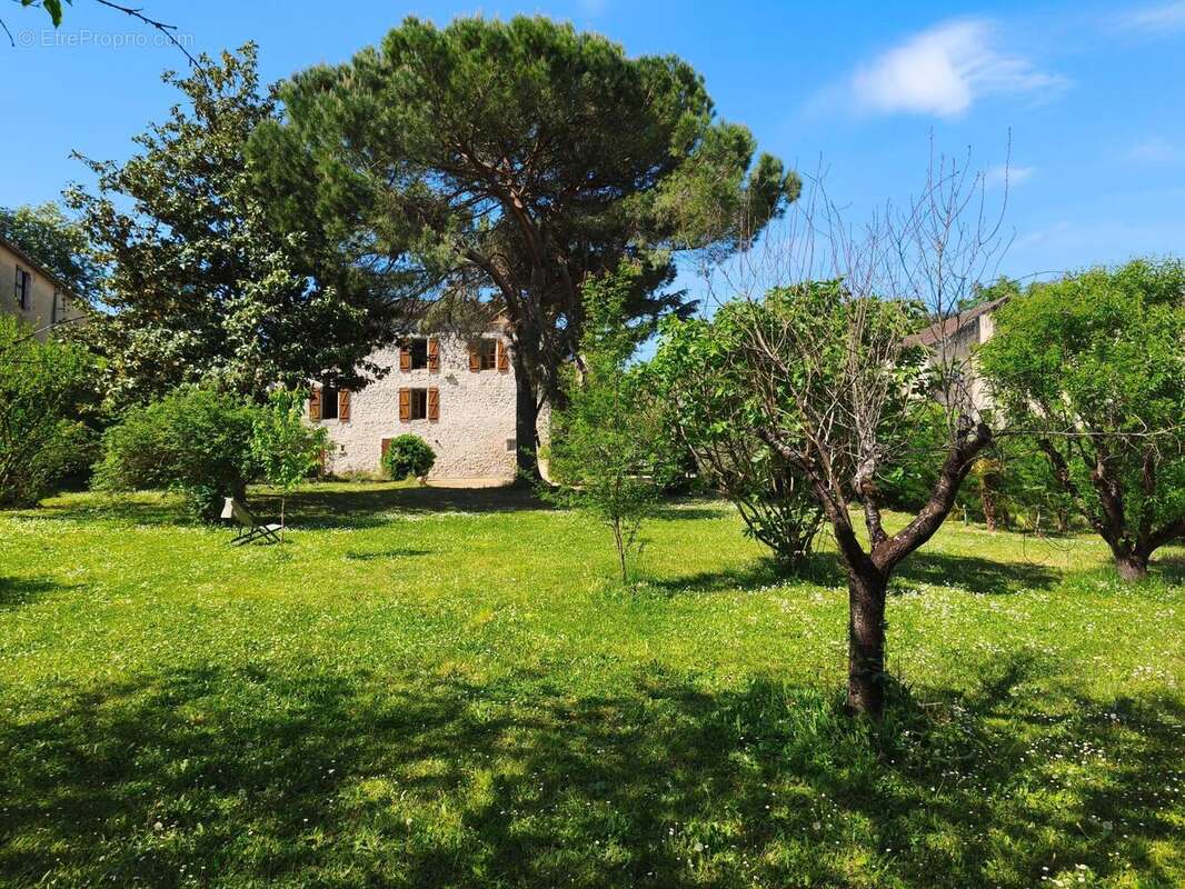 Photo 2 - Maison à LAVARDAC