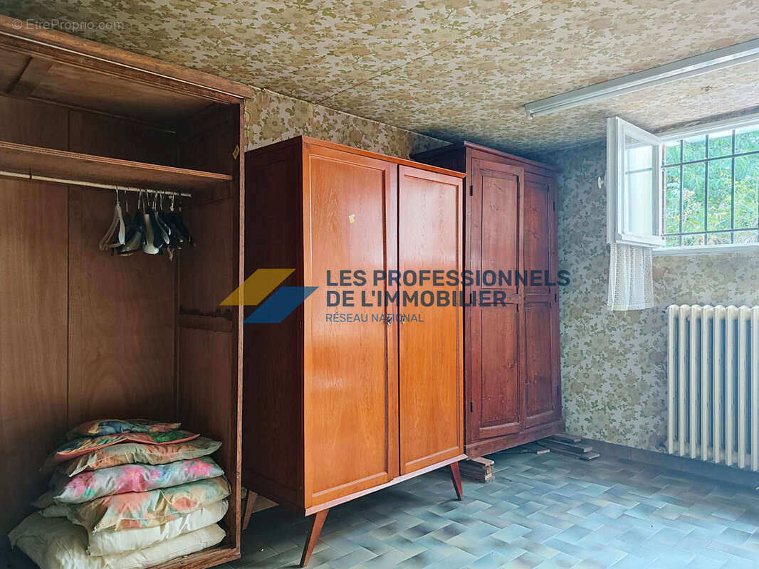 Maison de ville 141 m2 + dépendances / Amilly - photo 9