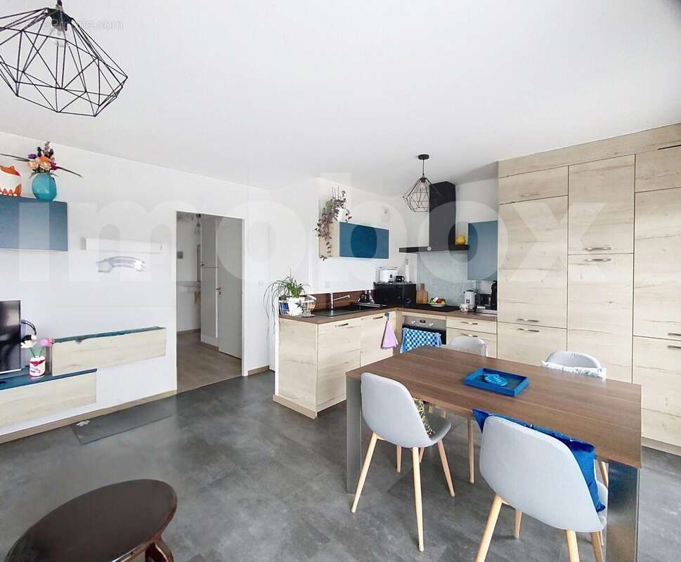 charlotte-hillaire_00001 - Appartement à SAINT-GEREON