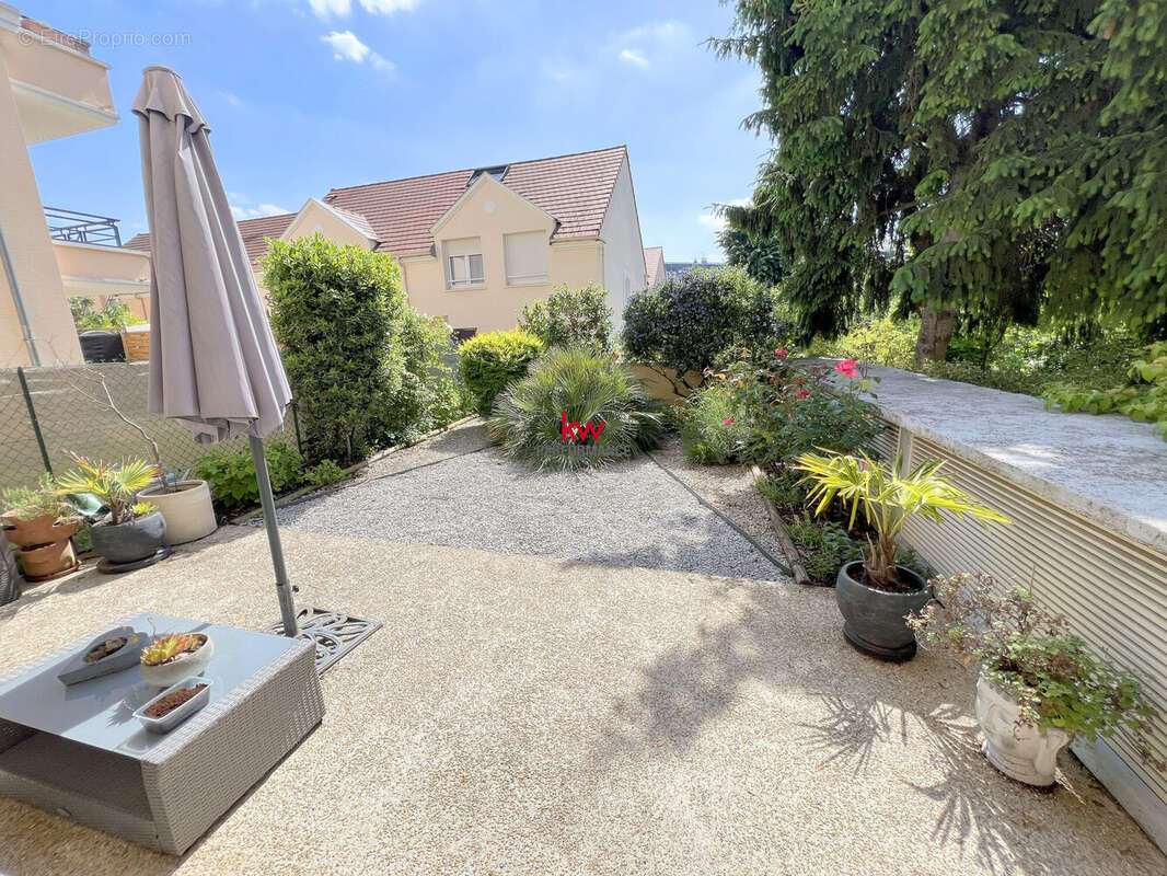 Appartement 79 m² à Saint-Gratien  - photo 4
