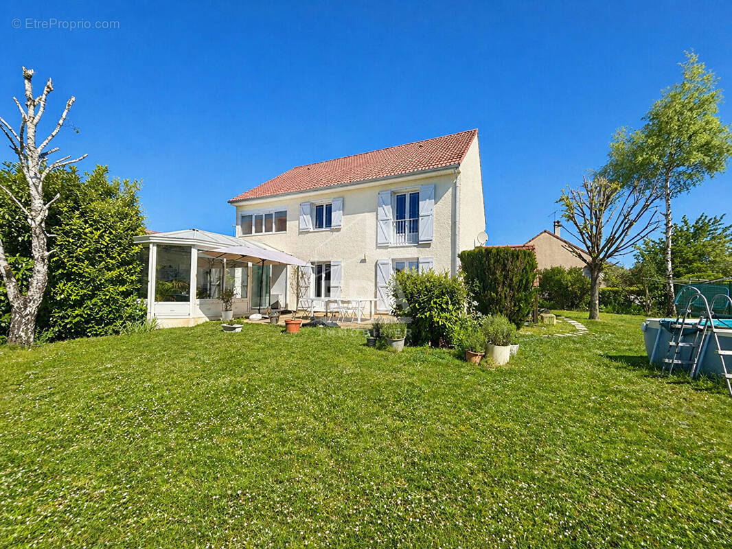 Maison à LA FERTE-ALAIS