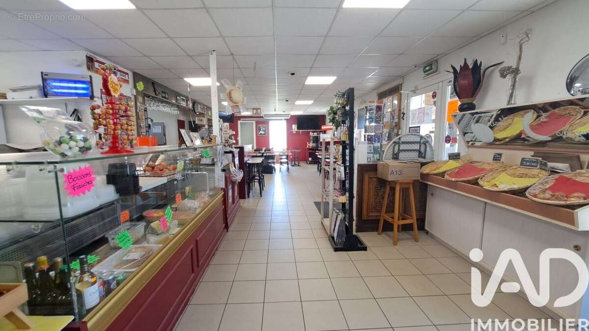 Photo 9 - Commerce à SECHERAS