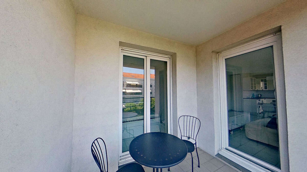 Appartement à BRON
