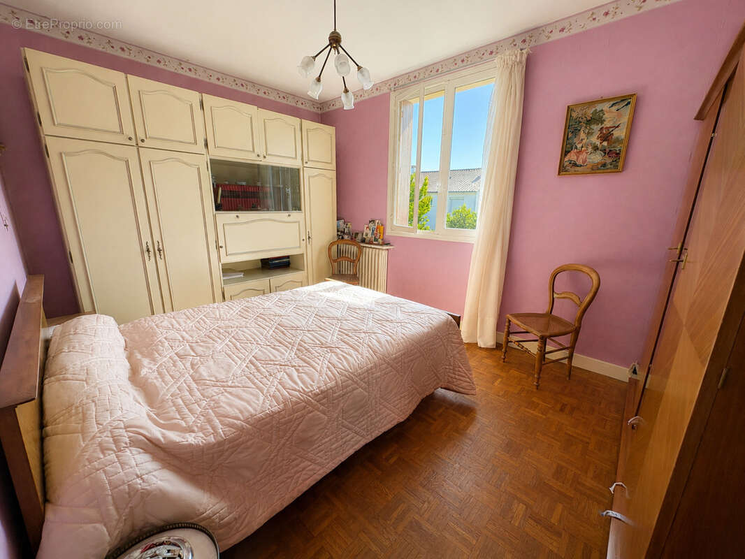 EXCLUSIVITE : Maison à vendre à Boulazac Isle Manoire   Quartier Barnabé   3 chambres   Garage   Jardin - photo 8